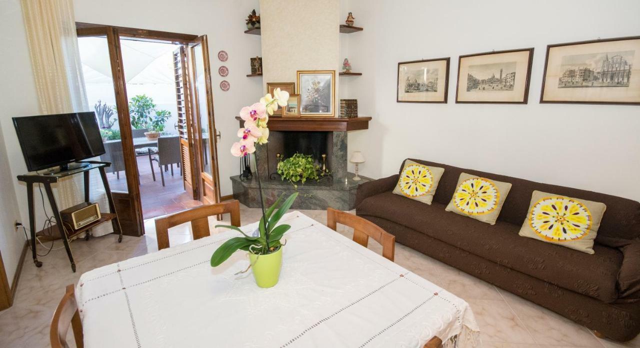 Casa Fedora Lecce Exterior foto